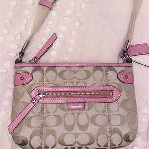 Brand new W/O tags beige Coach crossbody